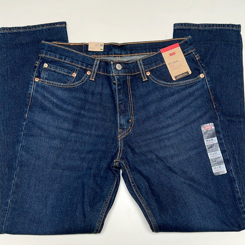 NWT. Men’s Levi’s 511 slim. 33x30.